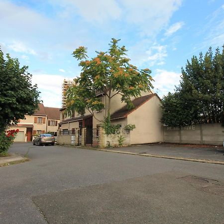 Parking Prive Gratuit - 15Mn Paris - Gare A Pied En 5Mn - Tout Equipee - Terrasse - Jardin - Stade De France - Casino D'Enghien - Hippodrome, Universite Épinay-sur-Seine Exteriér fotografie