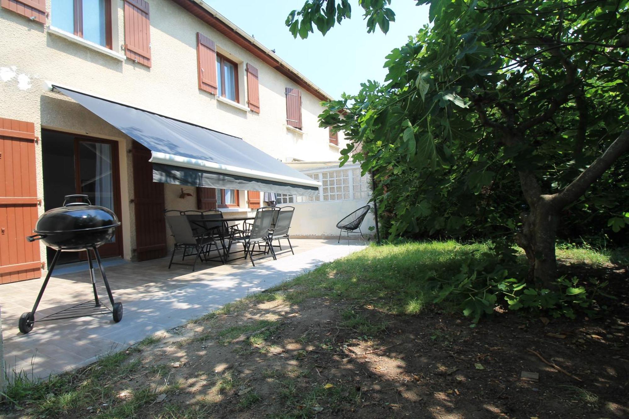 Parking Prive Gratuit - 15Mn Paris - Gare A Pied En 5Mn - Tout Equipee - Terrasse - Jardin - Stade De France - Casino D'Enghien - Hippodrome, Universite Épinay-sur-Seine Exteriér fotografie