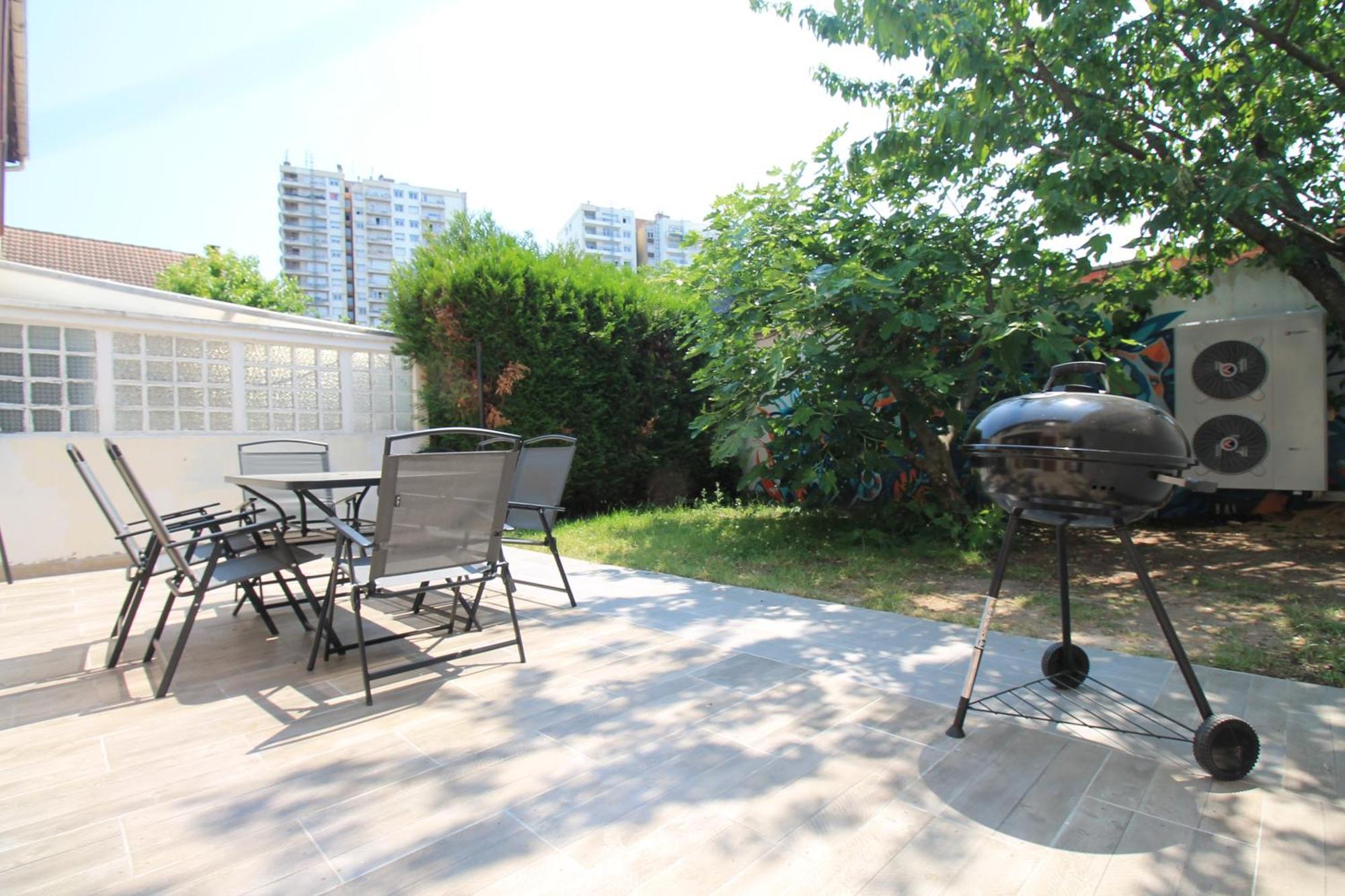Parking Prive Gratuit - 15Mn Paris - Gare A Pied En 5Mn - Tout Equipee - Terrasse - Jardin - Stade De France - Casino D'Enghien - Hippodrome, Universite Épinay-sur-Seine Exteriér fotografie