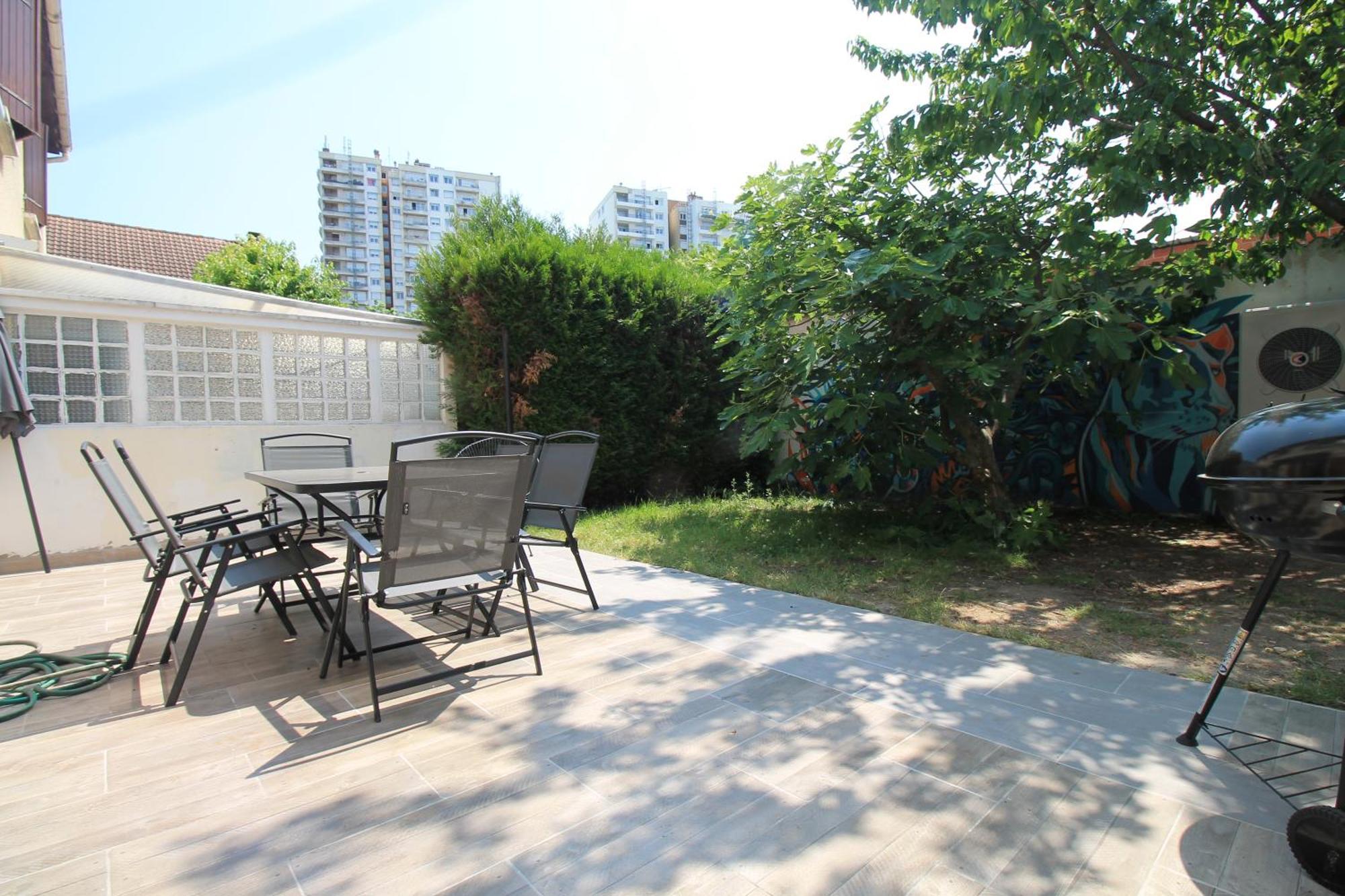 Parking Prive Gratuit - 15Mn Paris - Gare A Pied En 5Mn - Tout Equipee - Terrasse - Jardin - Stade De France - Casino D'Enghien - Hippodrome, Universite Épinay-sur-Seine Exteriér fotografie
